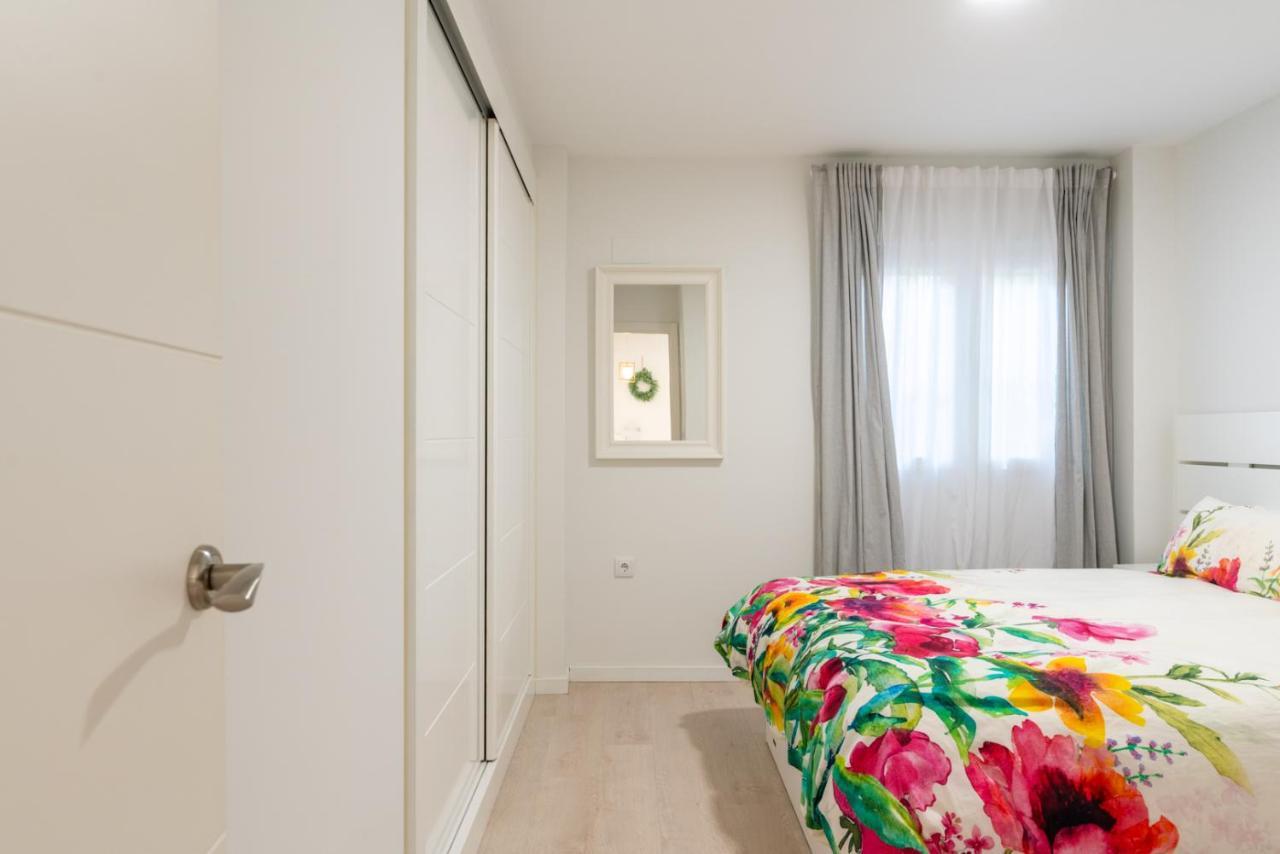 דירות סביליה Whitey Aparment In Triana מראה חיצוני תמונה