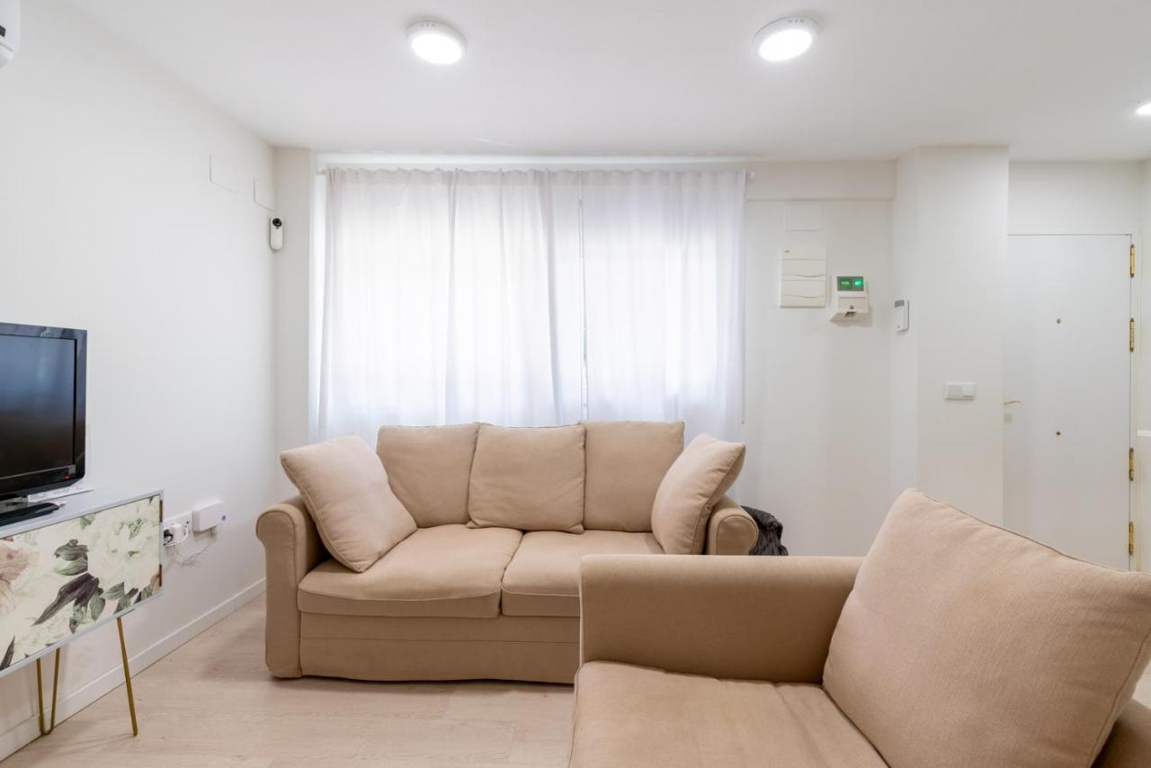 דירות סביליה Whitey Aparment In Triana מראה חיצוני תמונה