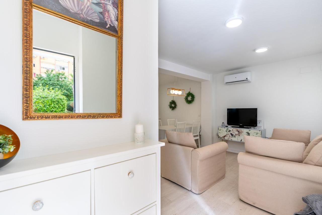 דירות סביליה Whitey Aparment In Triana מראה חיצוני תמונה