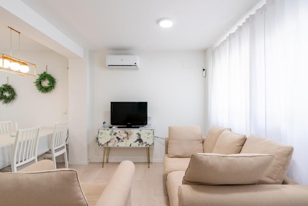 דירות סביליה Whitey Aparment In Triana מראה חיצוני תמונה